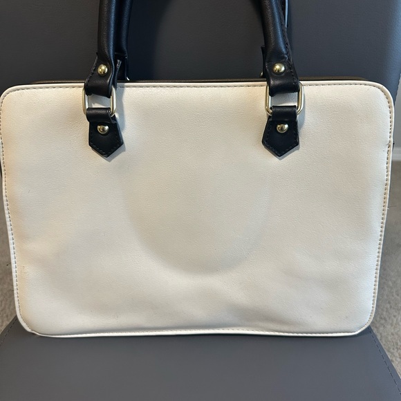 Like new Aldo bag!!! - Picture 4 of 4